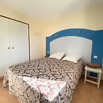 2 Pieces Avec Terrasse, Parking, Piscines - A 300m De La A - Fr-1-245-18 아파트 *