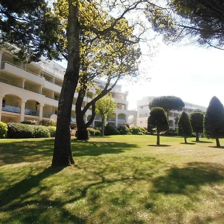 Daire 2 Pieces Avec Terrasse, Parking, Piscines - A 300m De La A - Fr-1-245-18 *