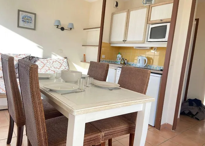 T2 Avec Piscine A 300m De La - 3 Couchages, Parking Et Balcon Meuble - Fr-1-245-34 *