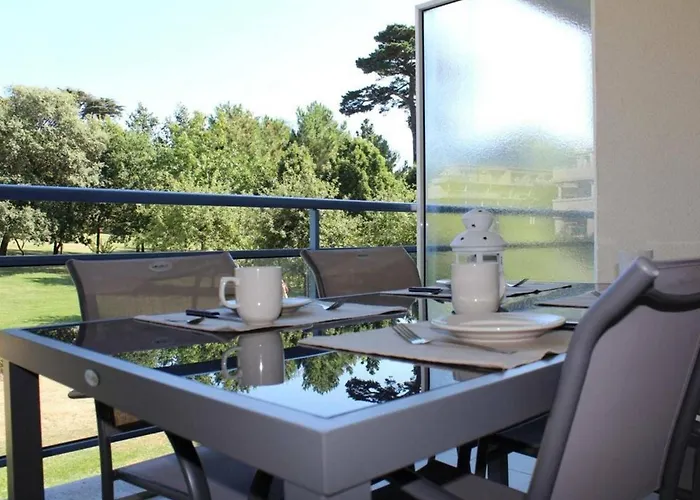 T2 Avec Piscine A 300m De La - 3 Couchages, Parking Et Balcon Meuble - Fr-1-245-34 *