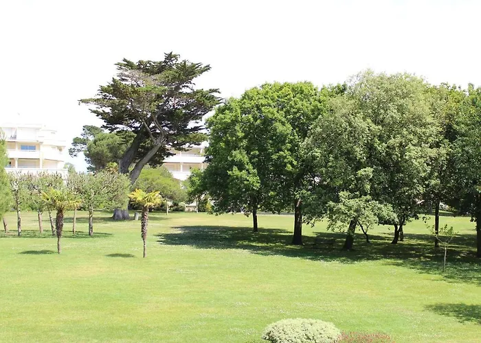 T2 Avec Piscine A 300m De La - 3 Couchages, Parking Et Balcon Meuble - Fr-1-245-34 La Baule-Escoublac